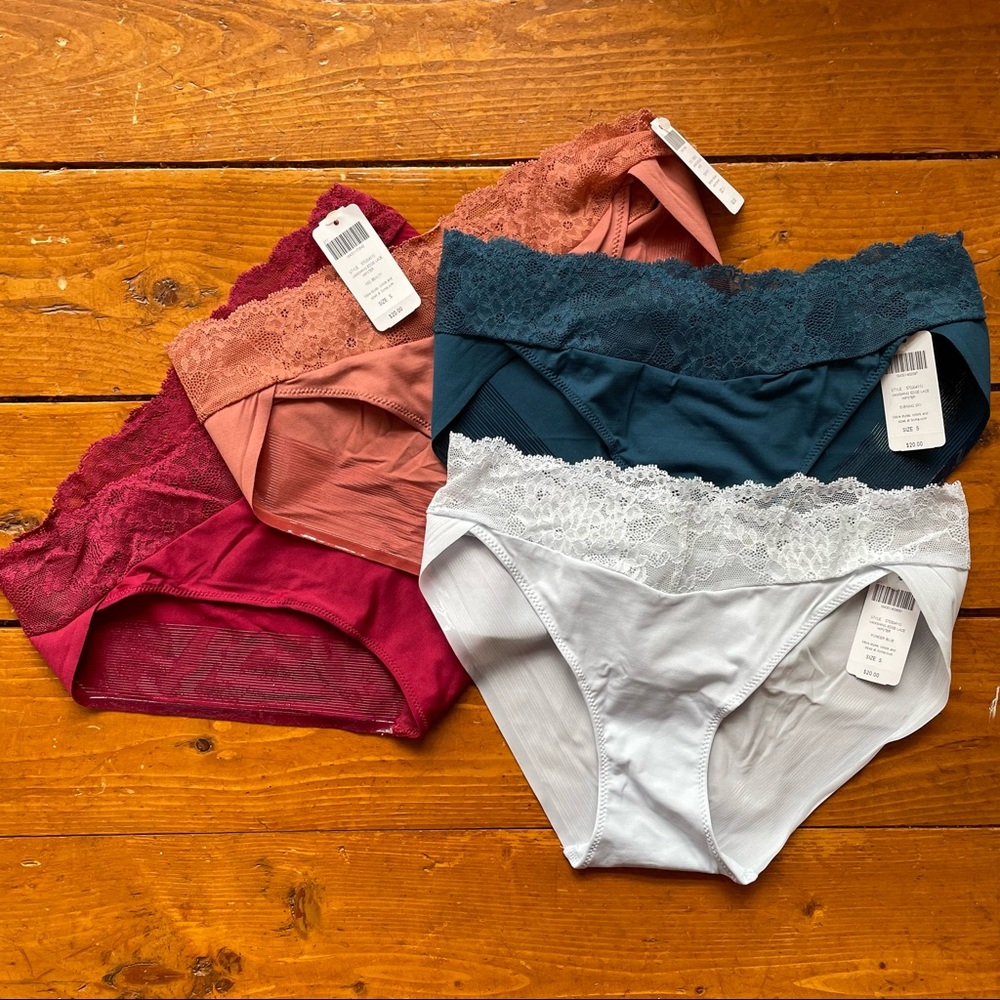 Soma Vanishing Edge Microfiber Hipster with Lace